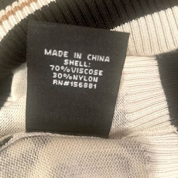 NWT Maree Pour Toi Animal Print Long Sleeve Crew Neck Sweater Size 16/18 - Picture 5 of 9